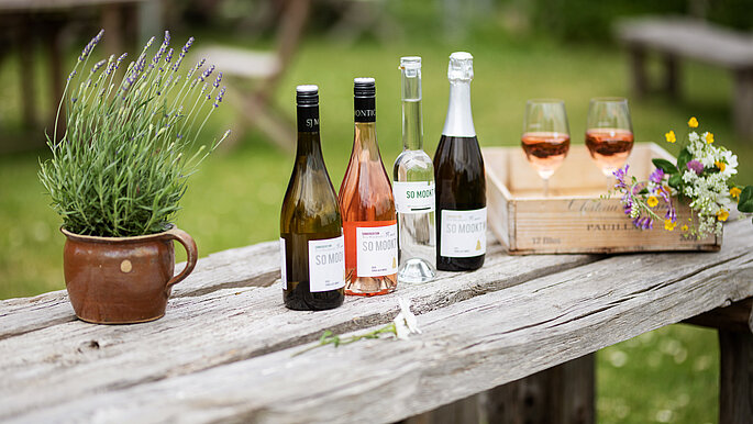 Wein, Weinberg, Mühle, Grebin