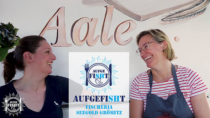 Simone und Carmen sind auf dem Bild zu sehen.