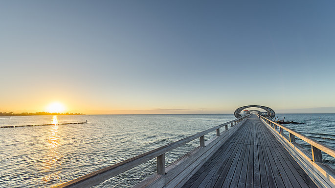 Seebrücke Kellenhusen mit Gegenlicht