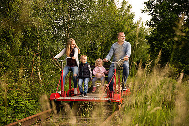 Familie, Draisinen-Tour, Malente