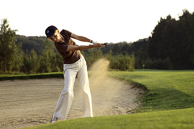Golferin, Golfplatz, Abschlag